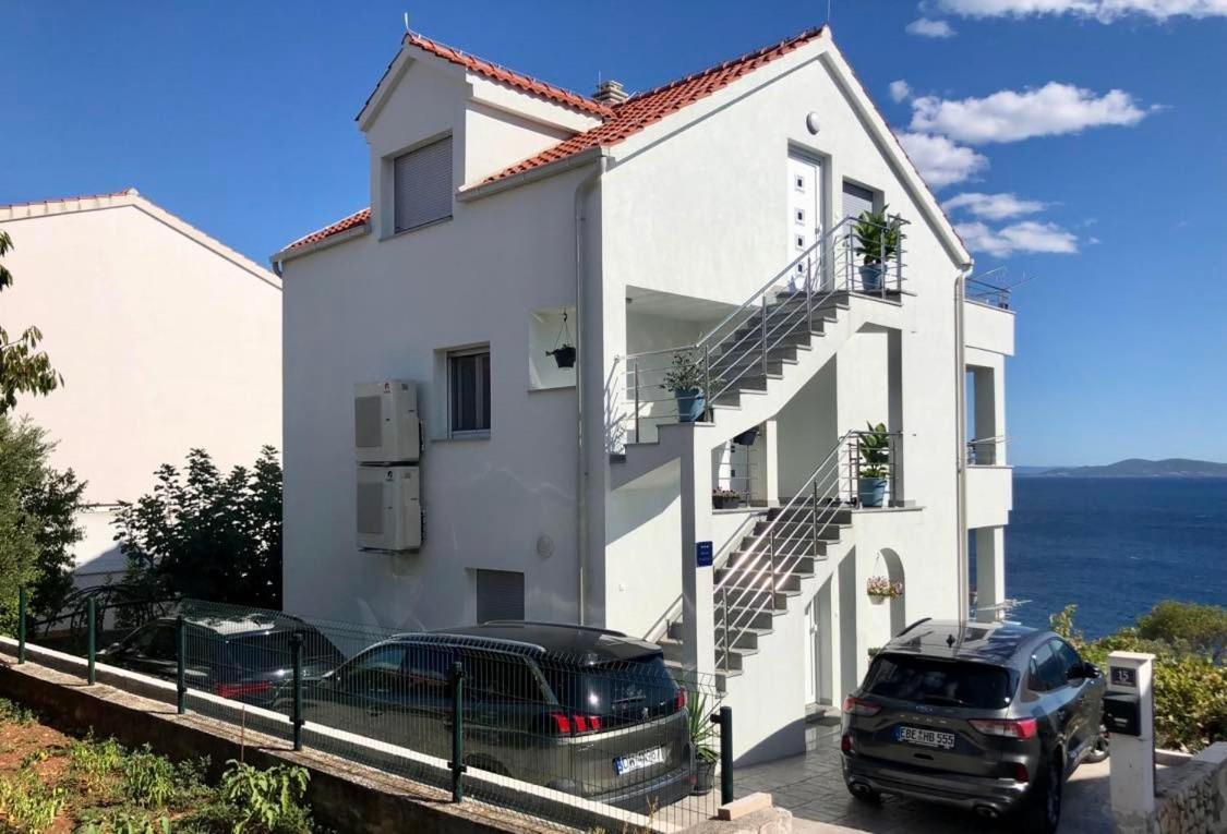 Villa Dani Sea & Pool Apartments Trogir Exterior foto